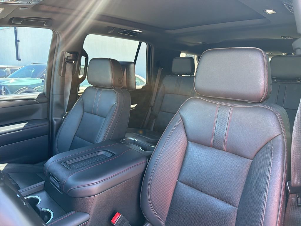 Used 2023 Chevrolet Tahoe RST w/ Luxury Package AWD/4WD image 21