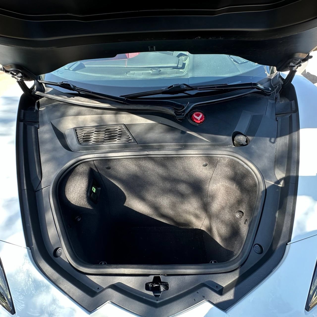 Used 2021 Chevrolet Corvette Stingray Convertible w/ Z51 Performance Package RWD image 27