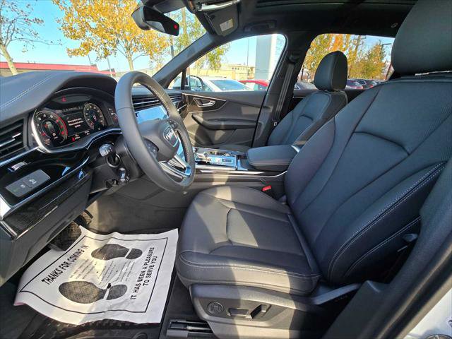 Used 2025 Audi Q7 3.0T Premium Plus AWD/4WD image 23