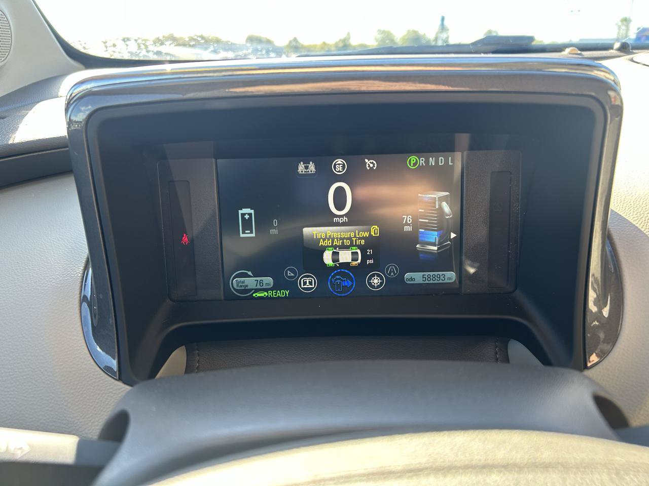 Used 2015 Chevrolet Volt Premium w/ Premium Trim Package FWD image 21