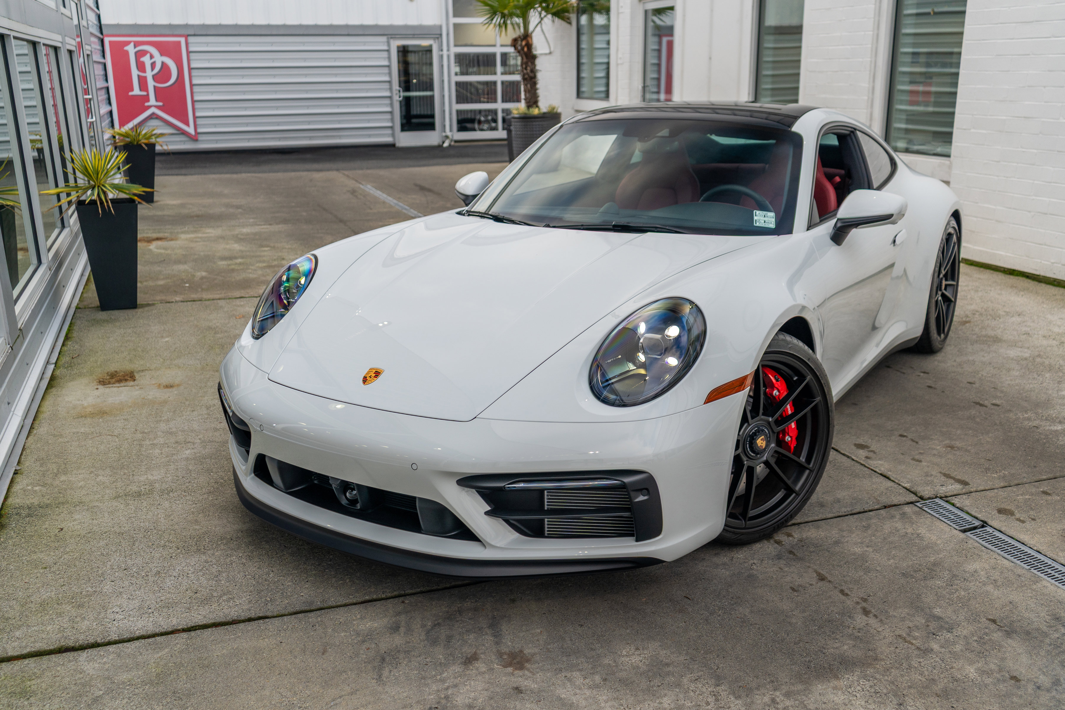 Used 2024 Porsche 911 Carrera 4 GTS image 3