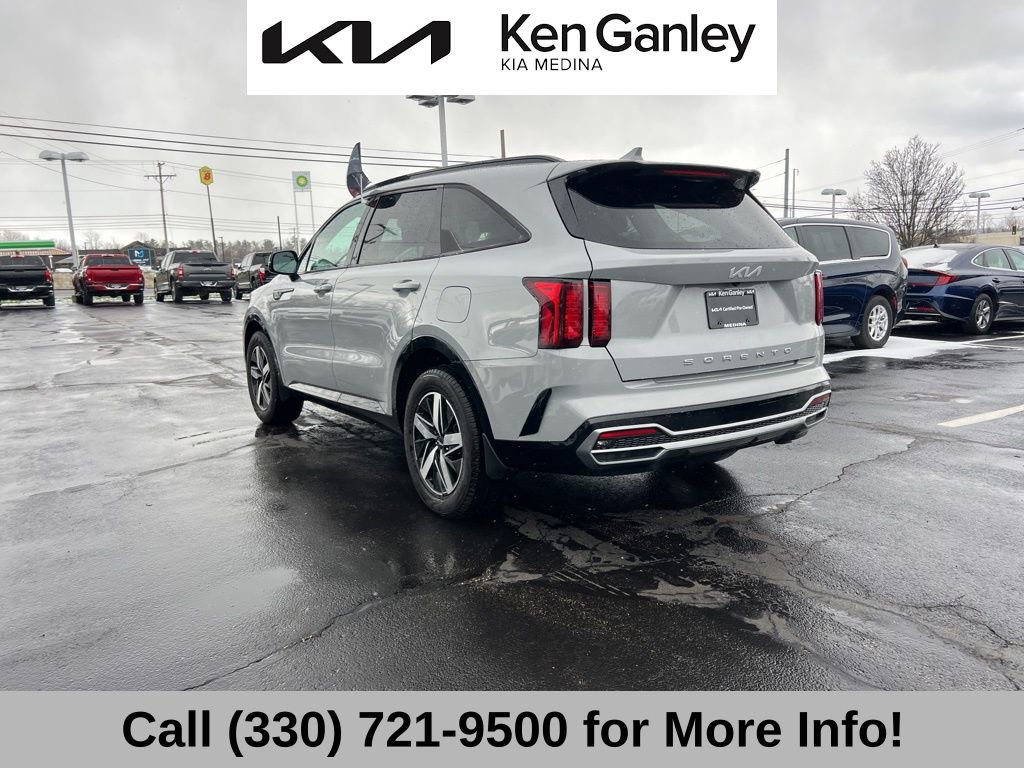 Certified 2022 Kia Sorento EX w/ Panoramic Sunroof Package image 14