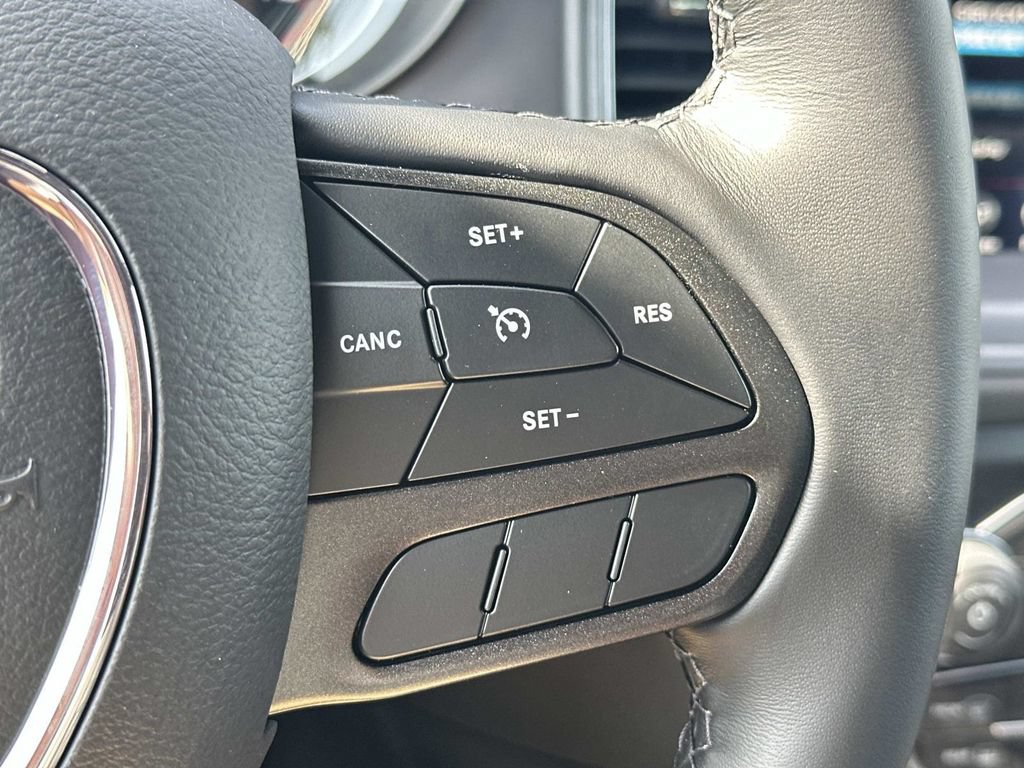 Used 2023 Dodge Charger SXT RWD image 23