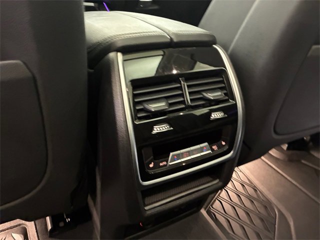 Used 2020 BMW X7 xDrive40i w/ Premium Package image 19