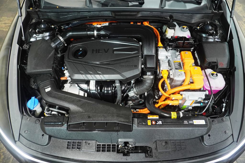 Certified 2024 Hyundai Sonata SEL FWD image 9