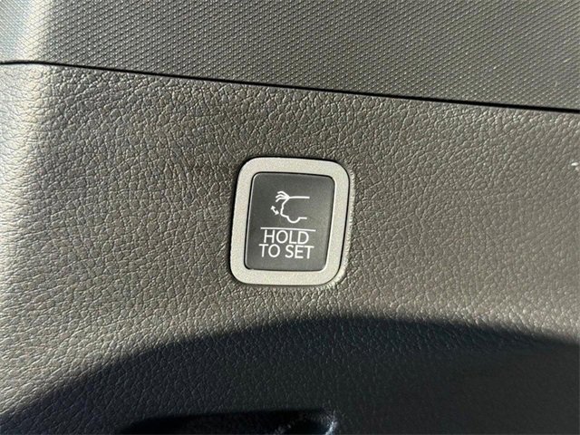 New 2025 Jeep Wagoneer L Series III image 8