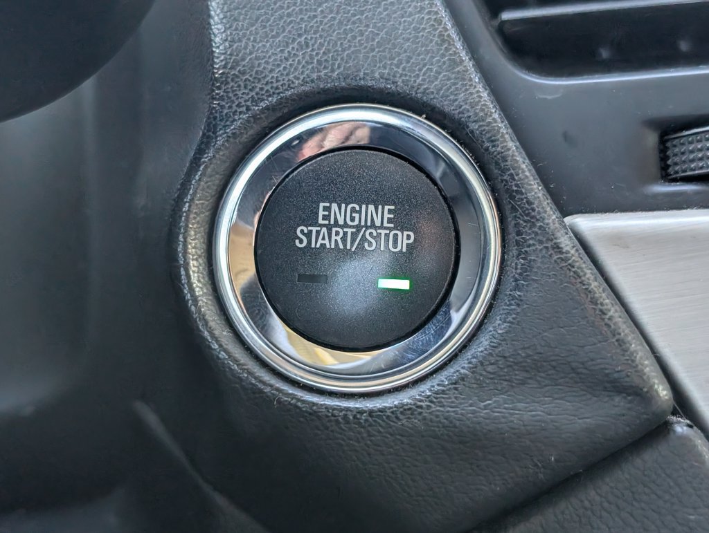 Used 2018 GMC Yukon Denali RWD image 21