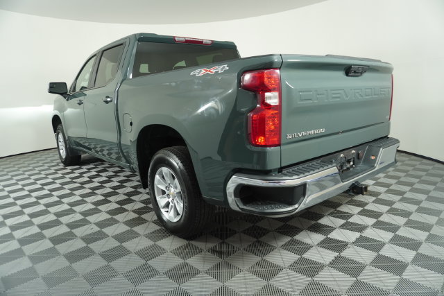 Used 2025 Chevrolet Silverado 1500 LT AWD/4WD image 5