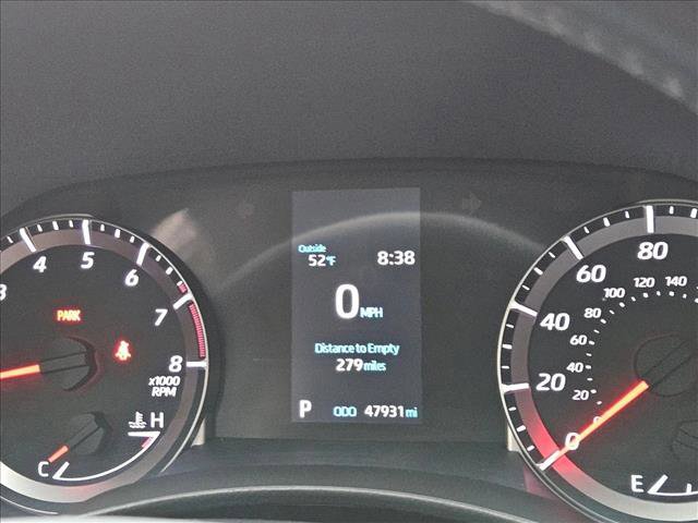 Used 2020 Toyota Highlander LE image 7