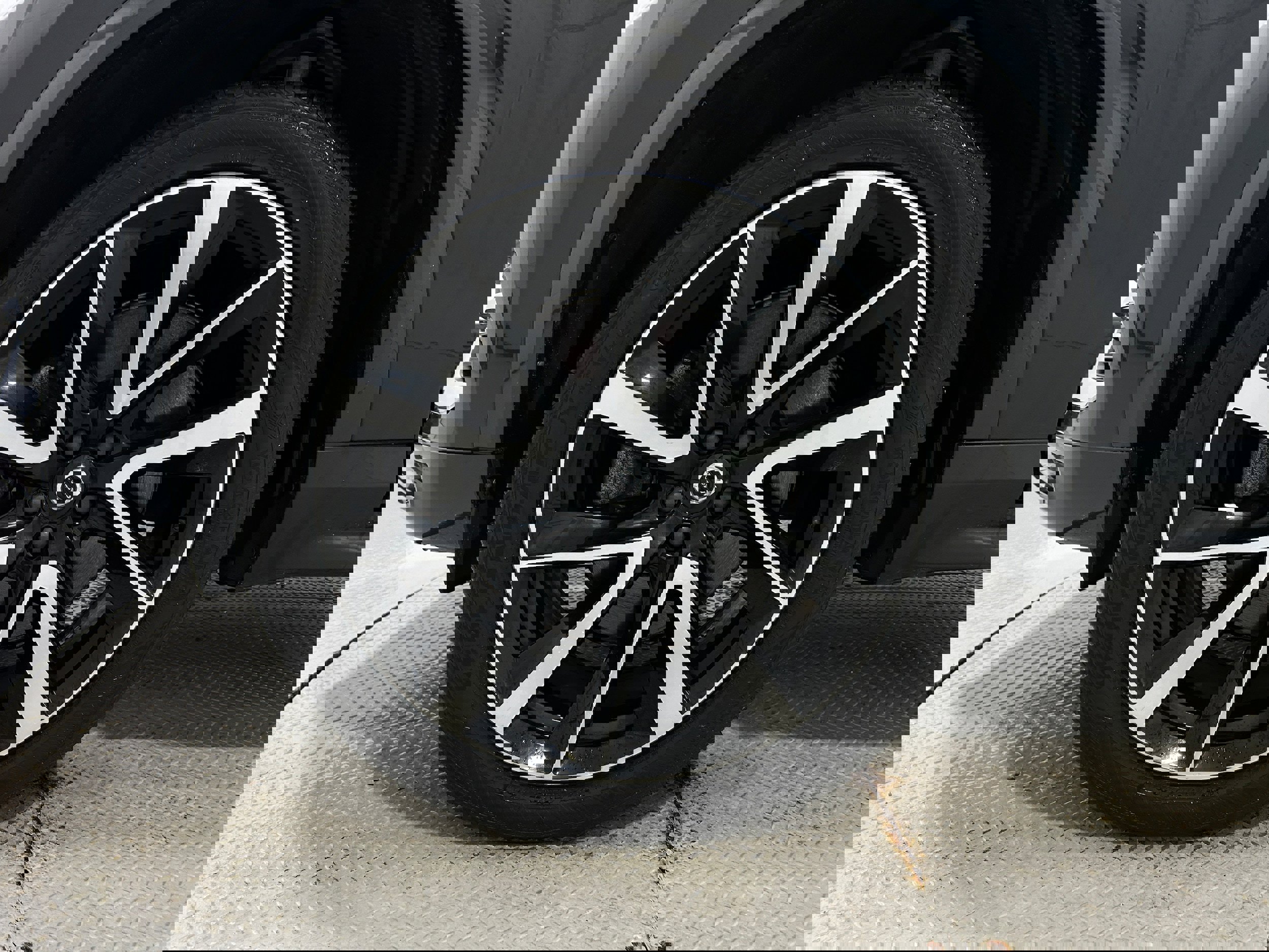 Used 2022 Volvo XC90 T8 Inscription Expression w/ Climate Package AWD/4WD image 38