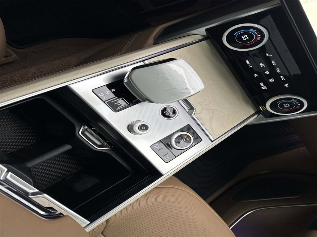 Used 2023 Land Rover Range Rover SV image 27