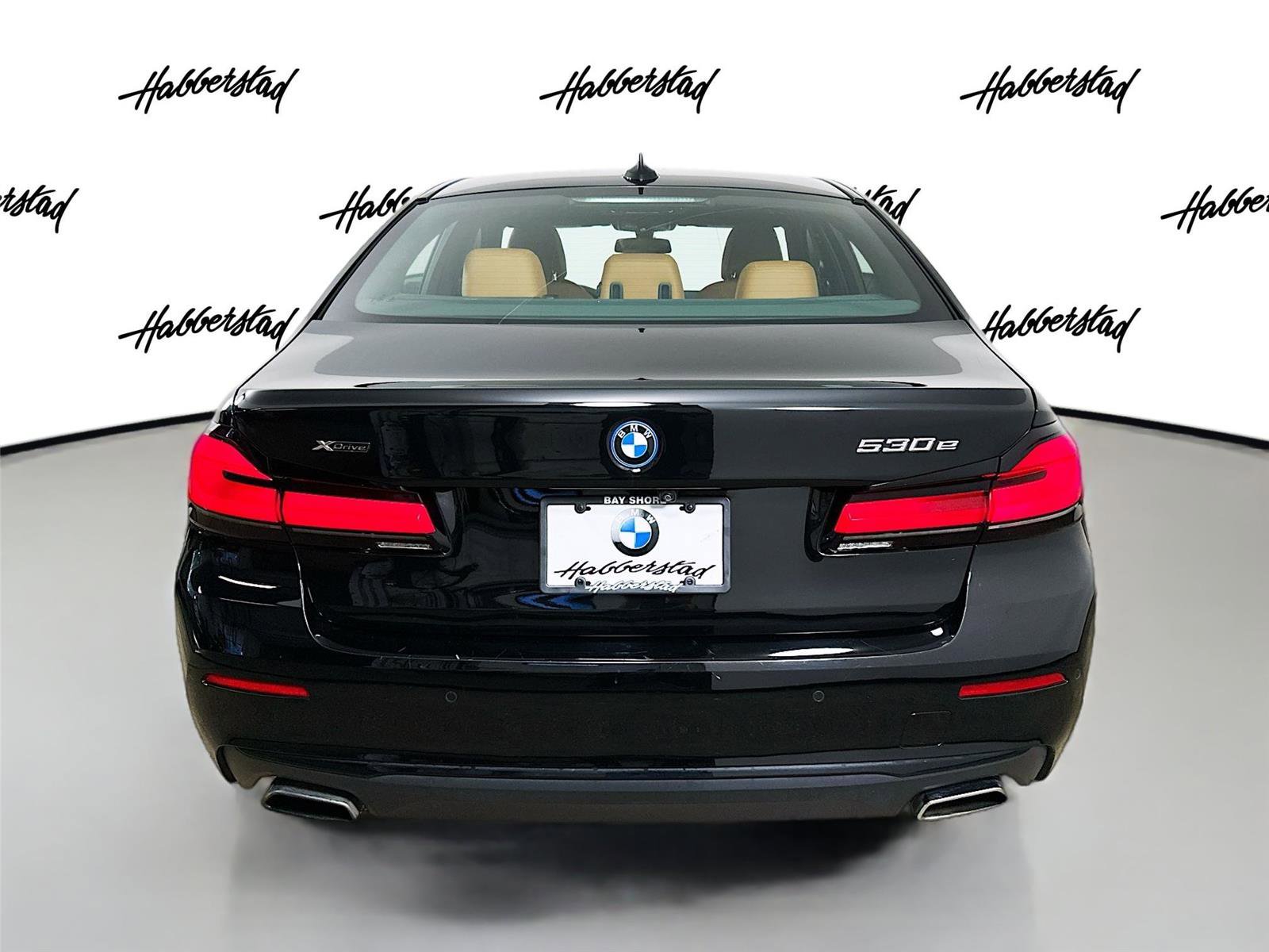 Used 2023 BMW 530e xDrive w/ Premium Package image 6