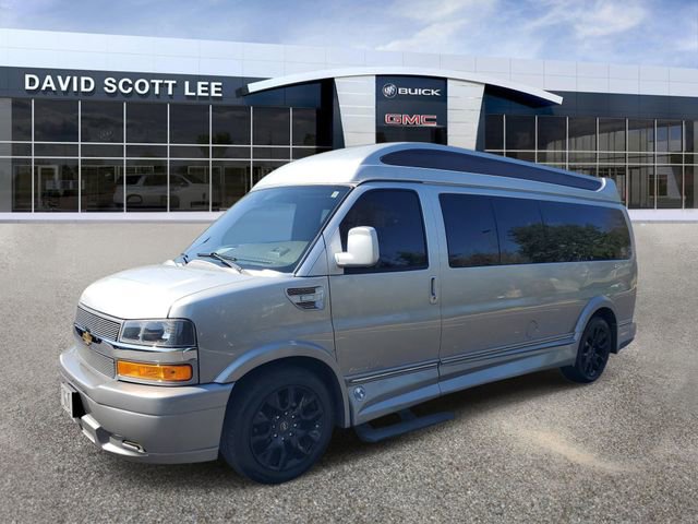 Used 2022 Chevrolet Express 2500 Extended w/ Enhanced Convenience Package image 2