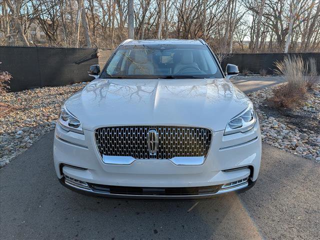 Certified 2023 Lincoln Aviator Reserve w/ Equipment Group 201A RWD image 8