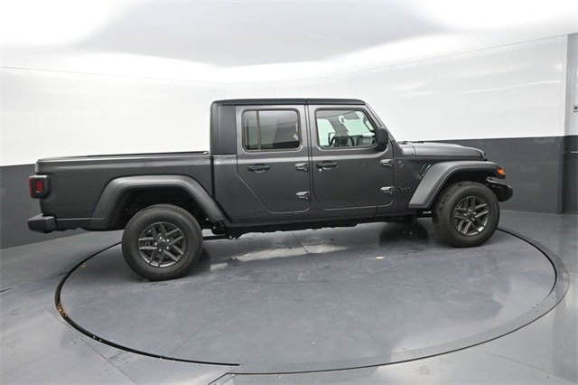 New 2025 Jeep Gladiator Sport image 8