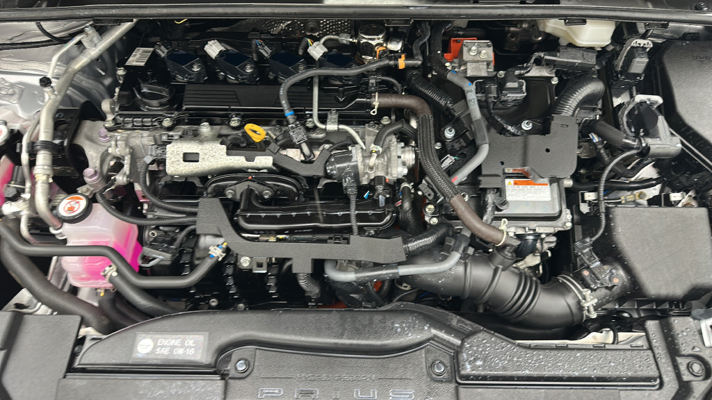Used 2025 Toyota Prius LE FWD image 21