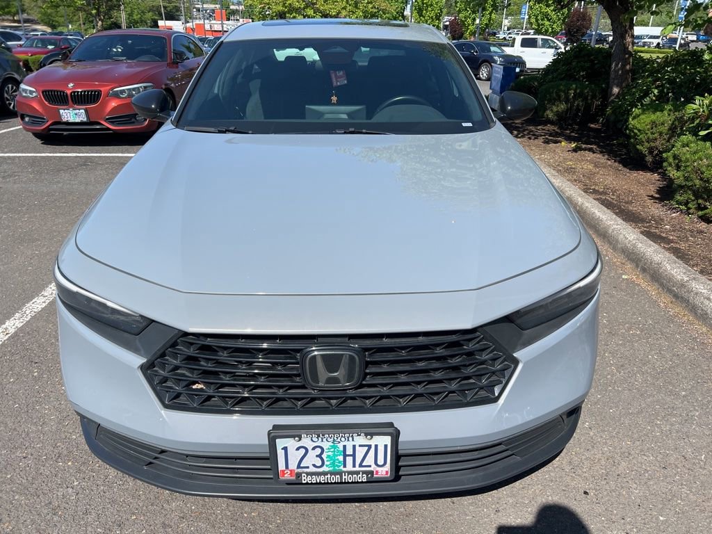 Used 2023 Honda Accord Sport image 2