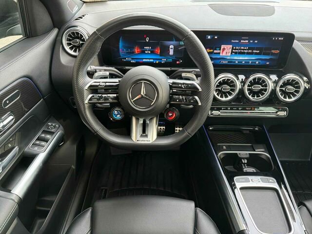 Used 2024 Mercedes-Benz GLA 35 AMG 4MATIC image 18