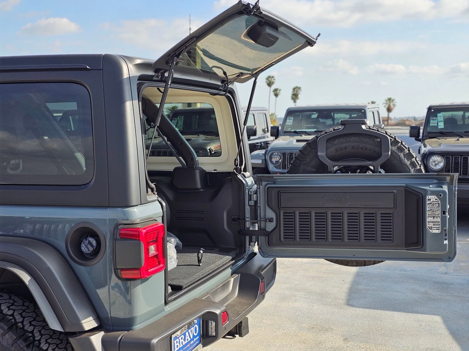 New 2026 Jeep Wrangler Willys AWD/4WD image 8