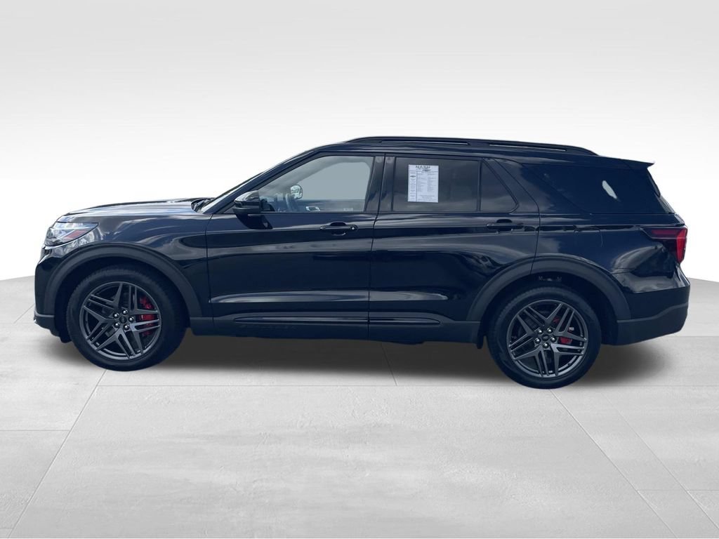 Used 2025 Ford Explorer ST AWD/4WD image 7