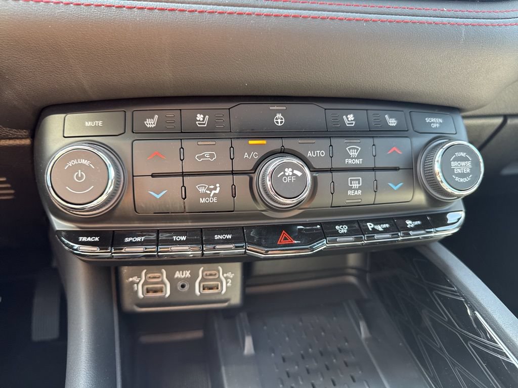 New 2026 Dodge Durango GT w/ Tow 'N Go Package AWD/4WD image 18