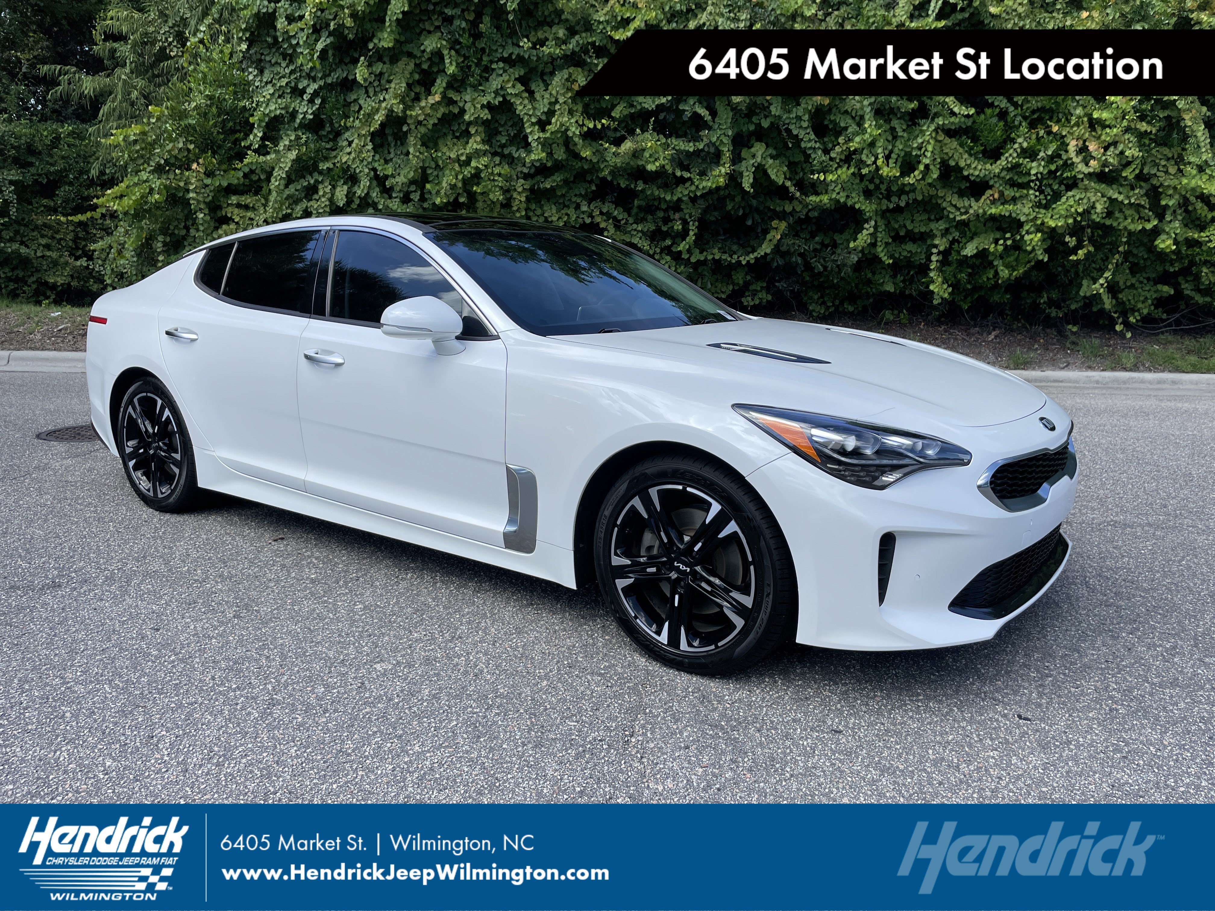 Used 2018 Kia Stinger Premium RWD image 1