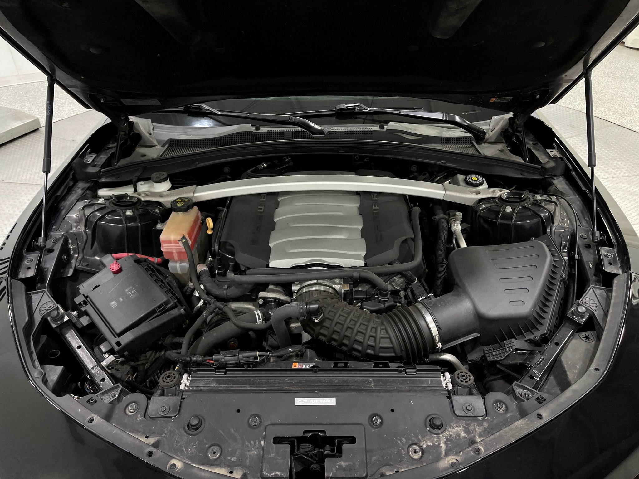 Used 2018 Chevrolet Camaro SS RWD image 24