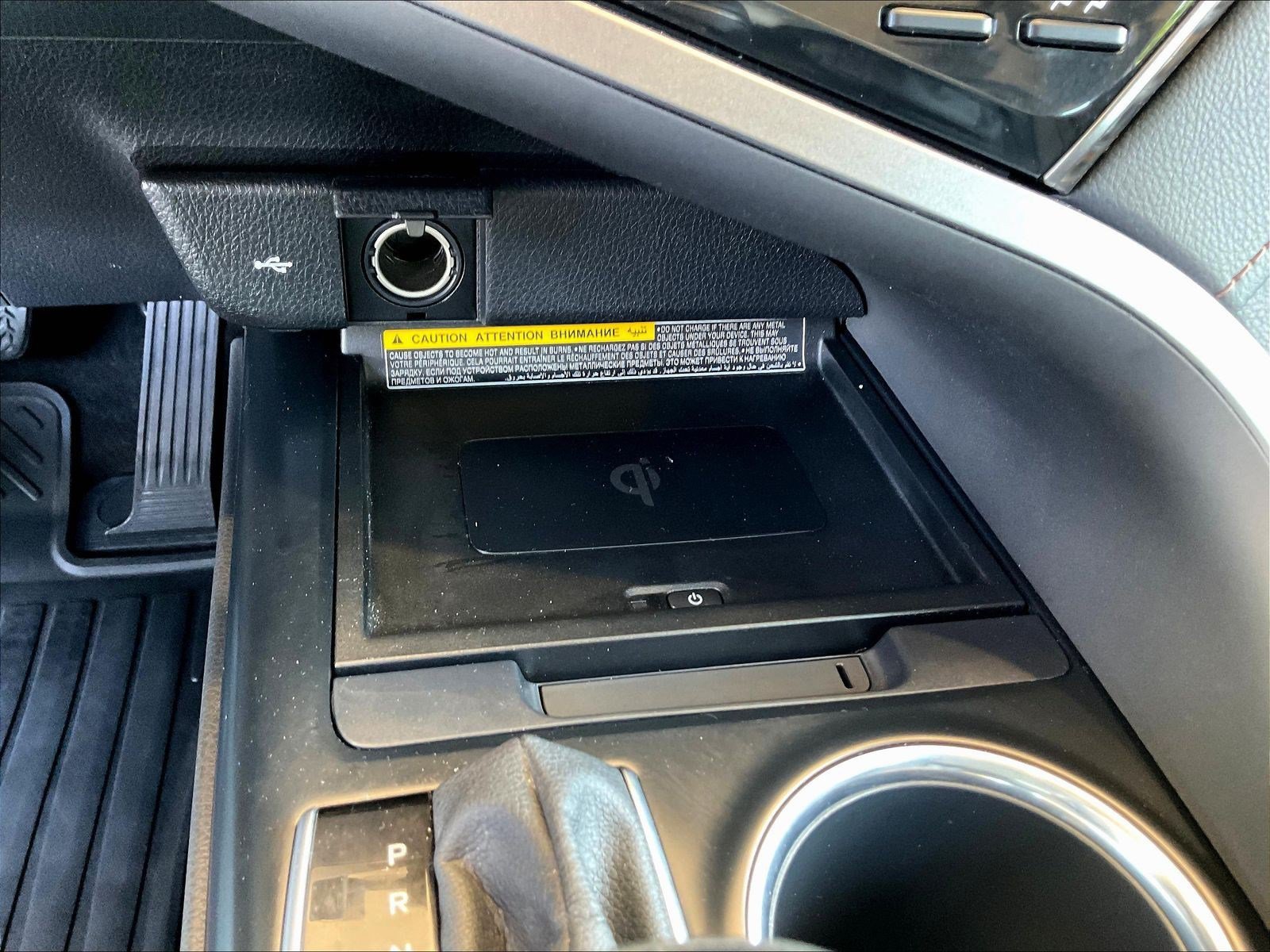 Used 2020 Toyota Camry XLE w/ Driver Assist Package FWD image 15