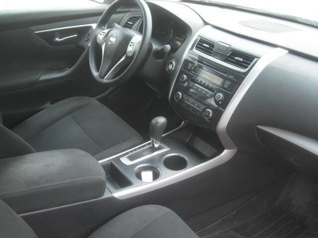 Used 2015 Nissan Altima 2.5 S w/ Power Driver Seat Package image 18