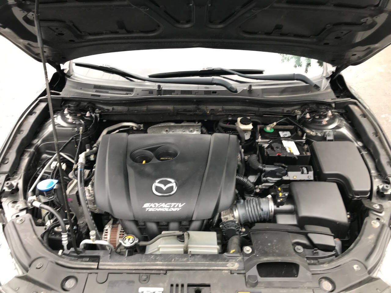 Used 2017 MAZDA MAZDA3 Sport FWD image 8
