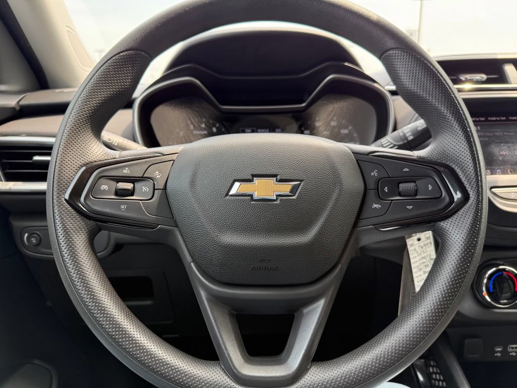 Used 2021 Chevrolet TrailBlazer LS AWD/4WD image 27