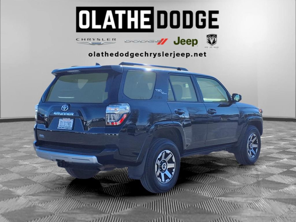 Used 2024 Toyota 4Runner TRD Off-Road image 32