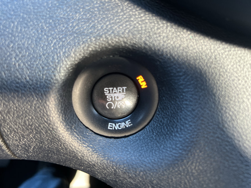 Used 2013 Dodge Dart Limited w/ Technology Group image 16