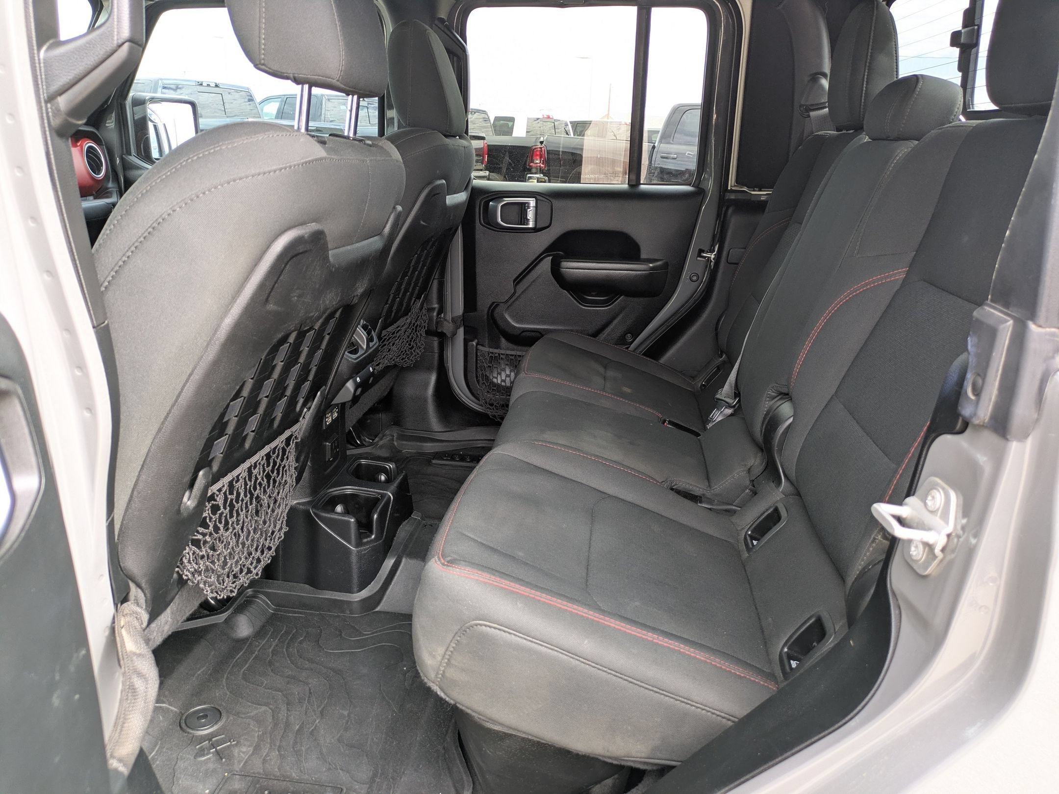 Used 2021 Jeep Gladiator Rubicon AWD/4WD image 13