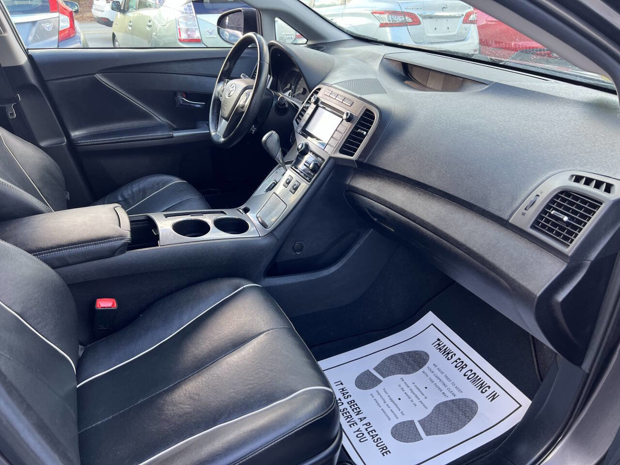 Used 2015 Toyota Venza XLE w/ XLE Premium Package image 10