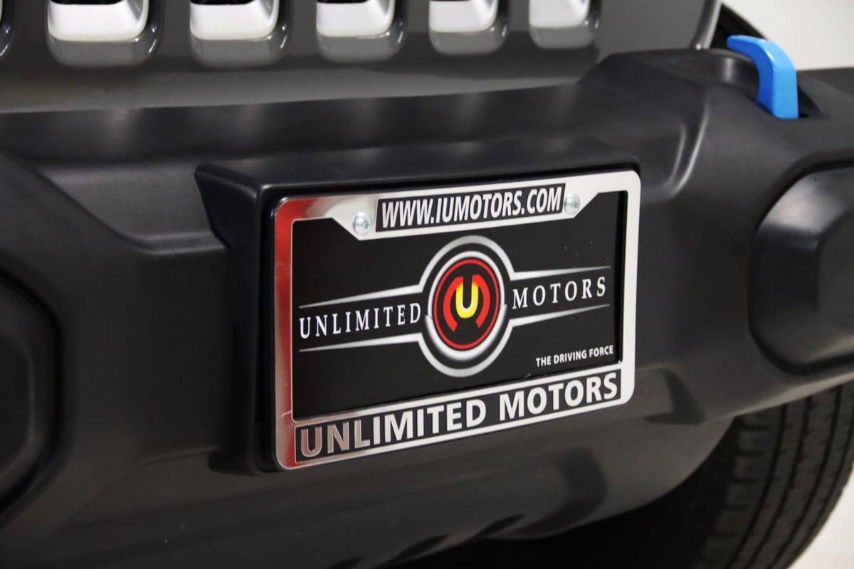 Used 2022 Jeep Wrangler Unlimited Sahara w/ Cold Weather Group image 35