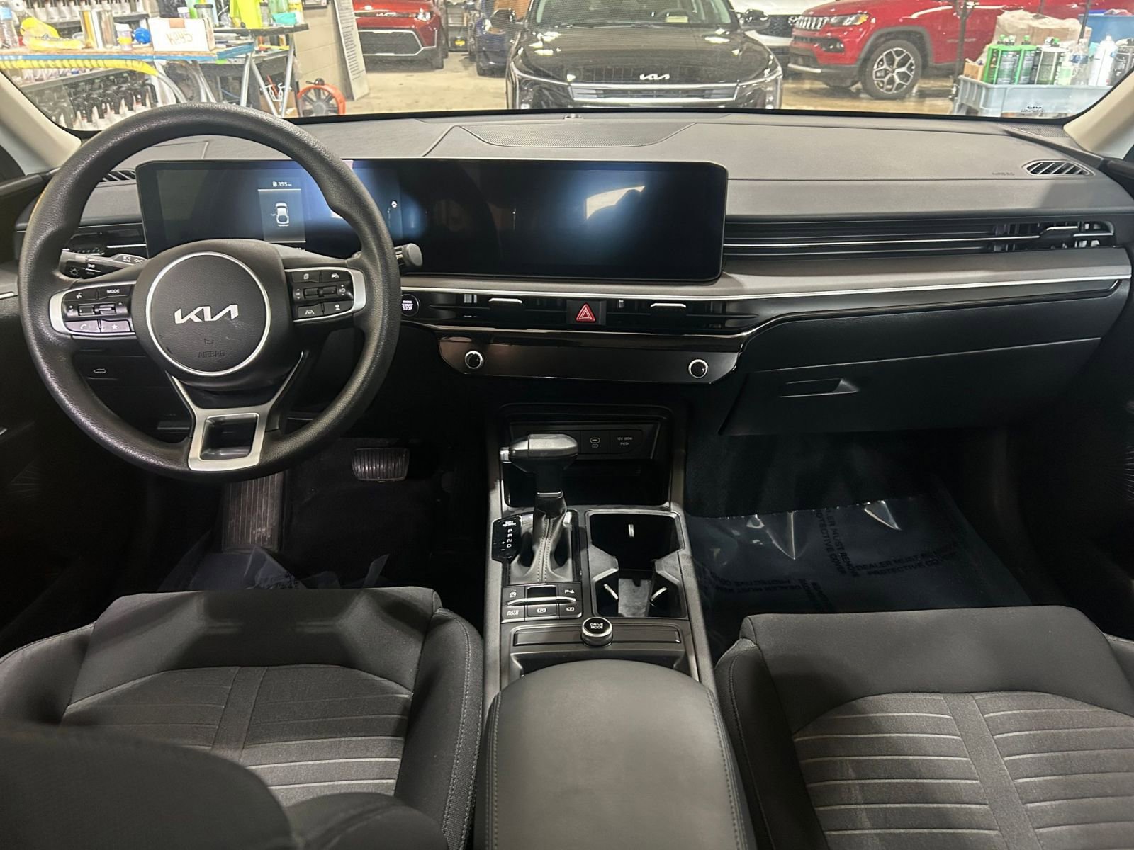 Used 2025 Kia K5 LXS image 33