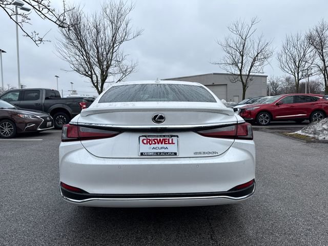 Used 2024 Lexus ES 300h w/ Premium Package image 4