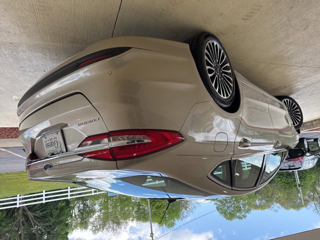Used 2017 Ford Fusion SE w/ Fusion SE Technology Package FWD image 9