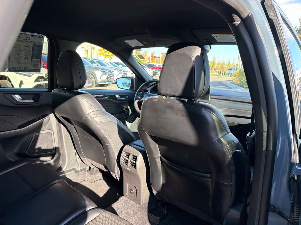 Used 2025 Ford Escape ST-Line Select AWD/4WD image 16