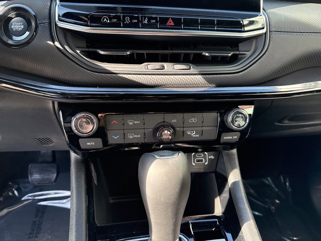 New 2026 Jeep Compass Latitude image 15