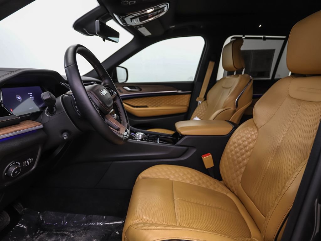 Used 2022 Jeep Grand Cherokee Summit w/ Adv Protech Group IV image 11