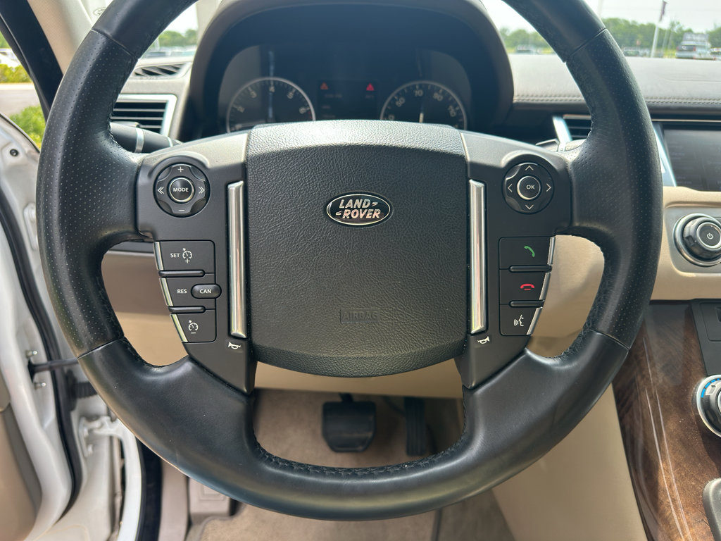 Used 2013 Land Rover Range Rover Sport HSE LUX AWD/4WD image 16