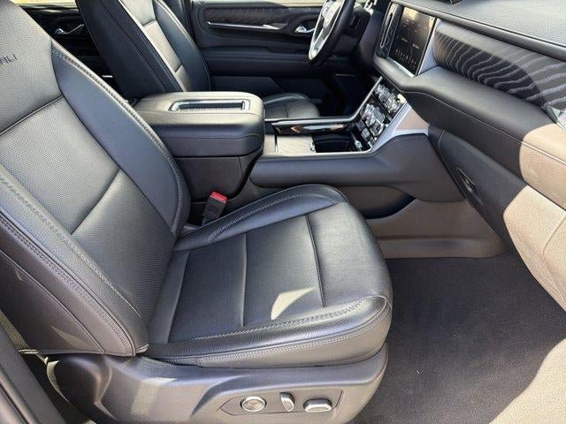 Used 2023 GMC Yukon XL Denali w/ Denali Reserve Package AWD/4WD image 14