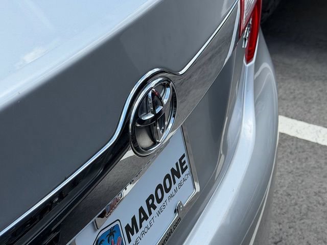 Used 2013 Toyota Camry XLE w/ Leather Pkg FWD image 15