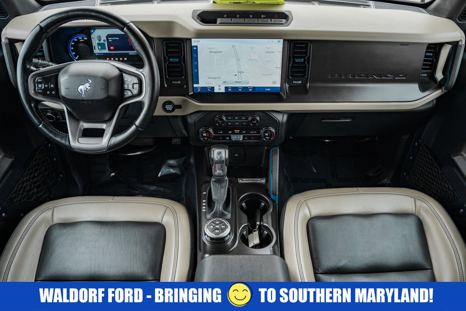 Used 2023 Ford Bronco Wildtrak image 22