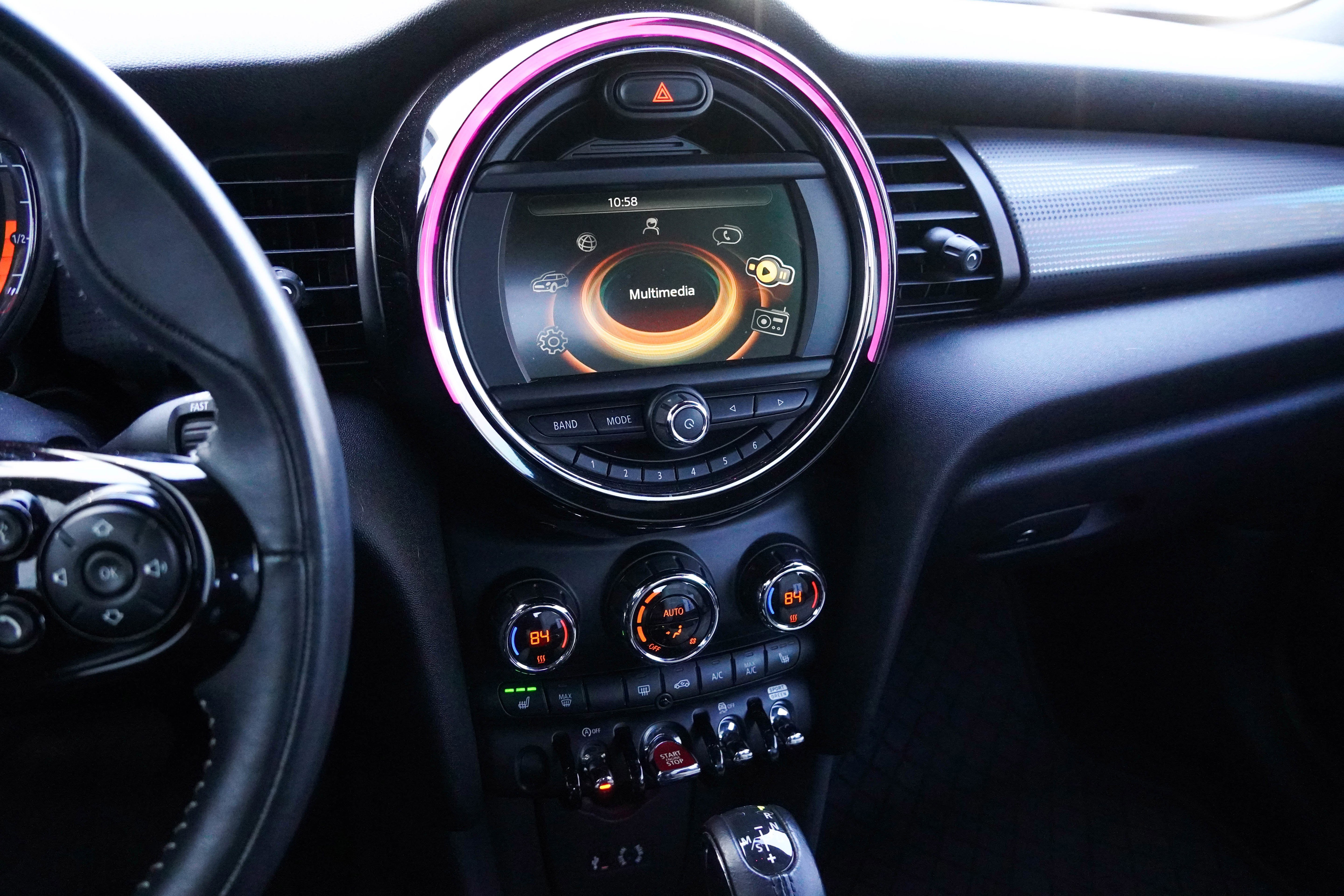 Used 2018 MINI Cooper Convertible image 23