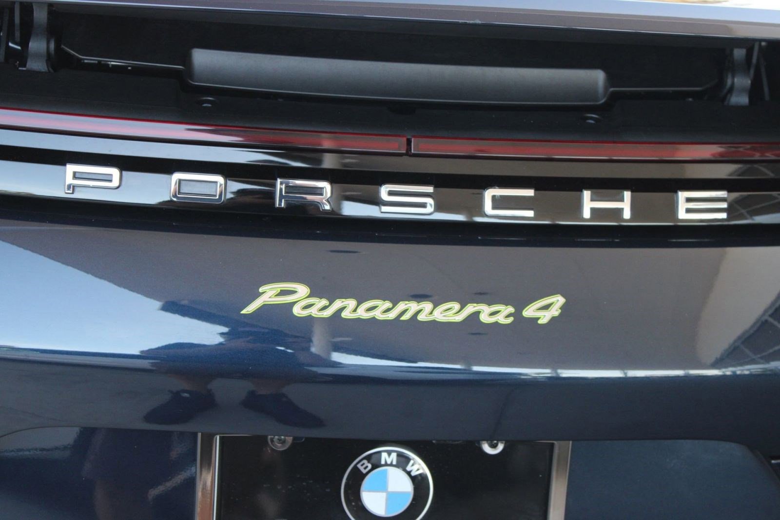 Used 2019 Porsche Panamera 4 image 22