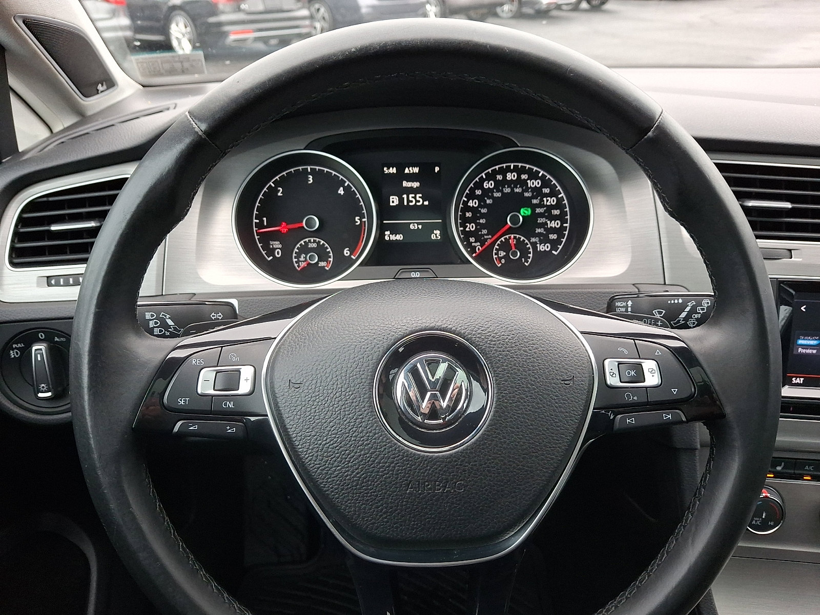 Used 2015 Volkswagen Golf TDI SE image 19