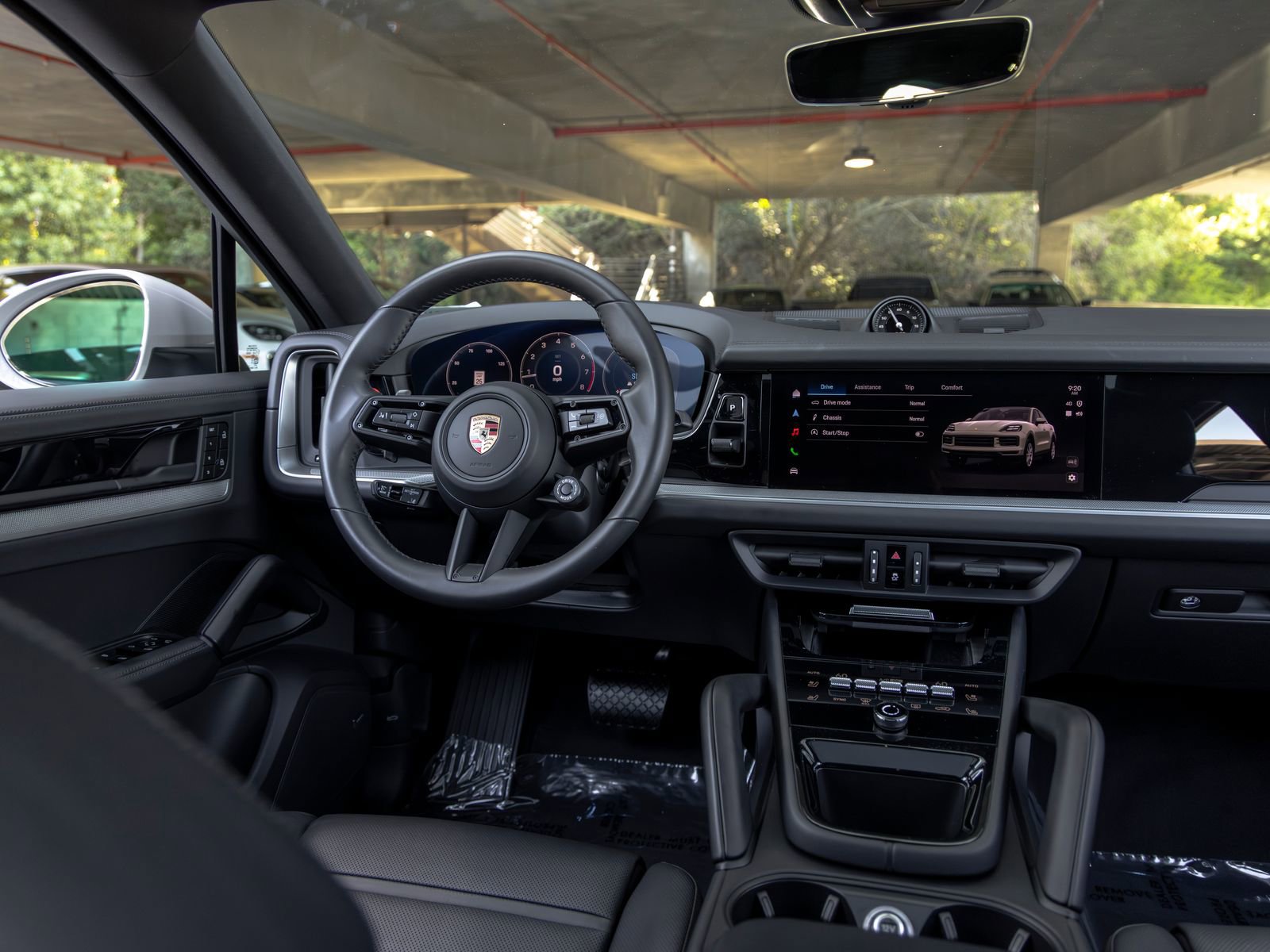 Certified 2026 Porsche Cayenne Coupe AWD/4WD image 41
